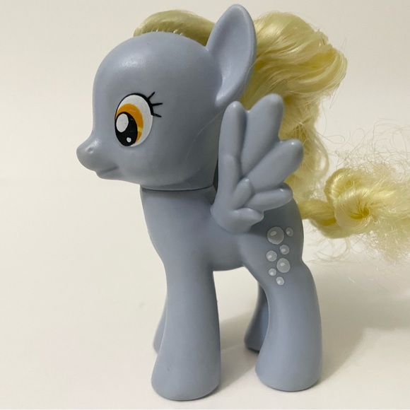 My Little Pony Derpy Hooves 3" Toys R Us Favorites MLP 2010 - Picture 2 of 16